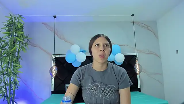 Snapshot of AngelaaCute_ chatting on September 29, 12:10 pm AngelaaCute online show from September 29, 12:10 pm