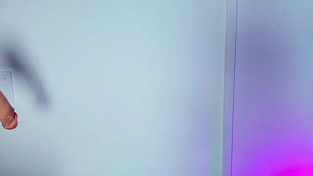 Snapshot of Lizz_Tender chatting on March 11, 12:39 pm Lizz Tender online show from March 11, 12:39 pm