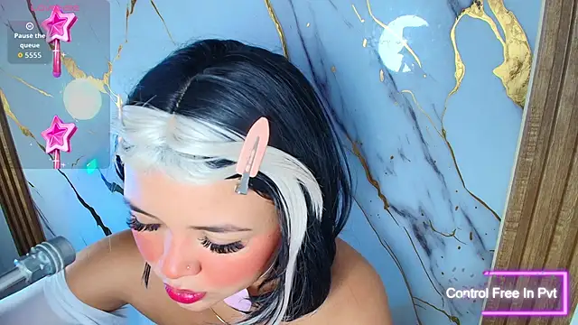 Snapshot of Lizz_Tender chatting on September 27, 12:10 pm Lizz Tender online show from September 27, 12:10 pm