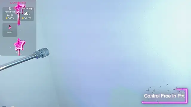 Snapshot of Lizz_Tender chatting on October 10, 1:10 pm Lizz Tender online show from October 10, 1:10 pm