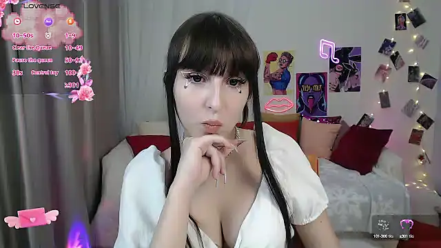 Snapshot of ElsaNeal chatting on January 28, 6:07 pm ElsaNeal online show from January 28, 6:07 pm