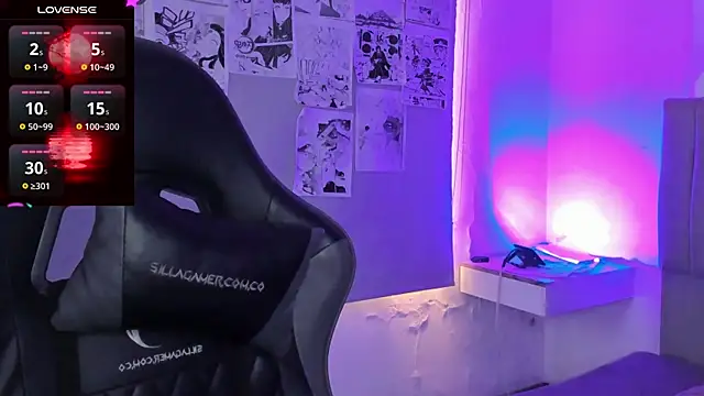 Snapshot of SukiFuyu_ chatting on March 13, 6:45 pm SukiFuyu  online show from March 13, 6:45 pm