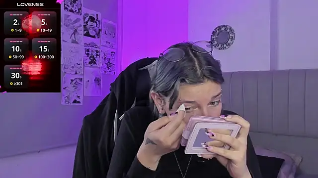 Snapshot of SukiFuyu_ chatting on March 14, 12:18 pm SukiFuyu  online show from March 14, 12:18 pm