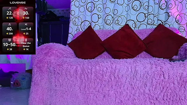 Snapshot of SukiFuyu_ chatting on September 9, 11:43 am SukiFuyu  online show from September 9, 11:43 am