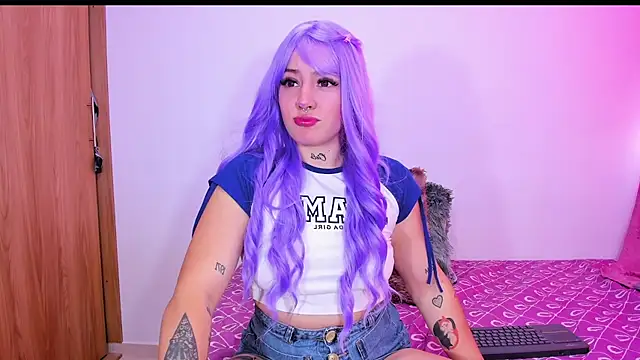 Snapshot of annika_taylor chatting on December 11, 8:07 pm annika taylor online show from December 11, 8:07 pm