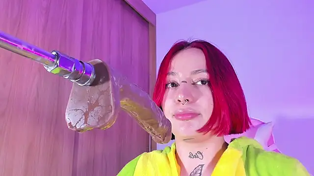 Snapshot of annika_taylor chatting on March 3, 3:08 am annika taylor online show from March 3, 3:08 am