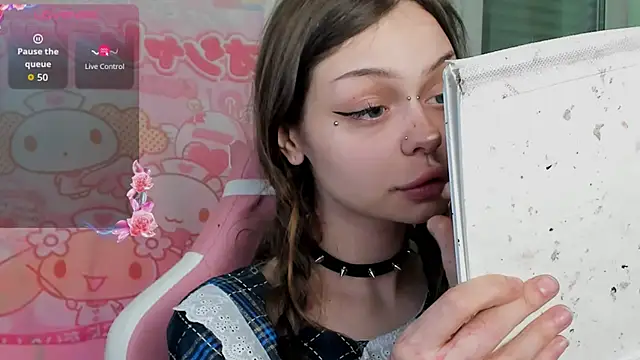 shy melony online show from March 14, 6:13 pm