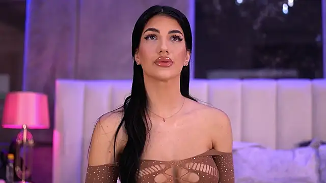 RaisaKali online show from November 3, 4:52 pm