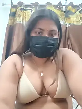 Snapshot of Hotmilfxox chatting on January 20, 1:53 pm Hotmilfxox online show from January 20, 1:53 pm