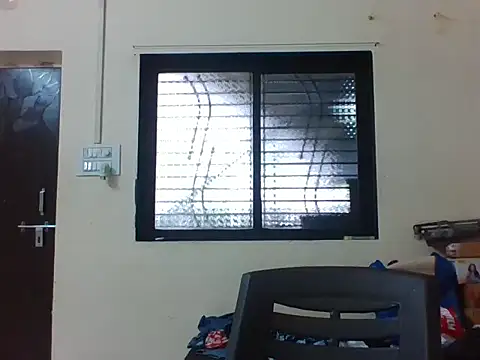 Snapshot of Hotmilfxox chatting on May 20, 7:58 am Hotmilfxox online show from May 20, 7:58 am