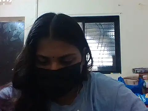 Snapshot of Hotmilfxox chatting on May 21, 7:26 am Hotmilfxox online show from May 21, 7:26 am