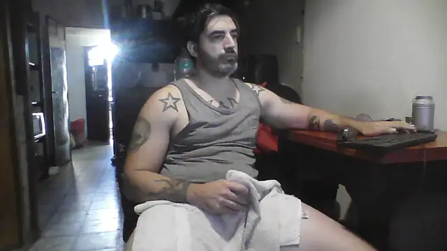 ozzypsico13 online show from April 12, 1:38 pm