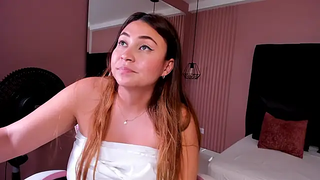 Snapshot of dulce_santamaria chatting on December 13, 10:13 pm dulce santamaria online show from December 13, 10:13 pm