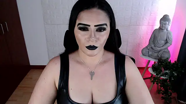 GODDESS EVANS online show from September 29, 4:34 pm