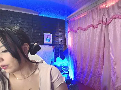 loren tits24 online show from December 19, 9:06 pm