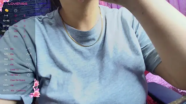 loren tits24 online show from December 17, 7:20 pm