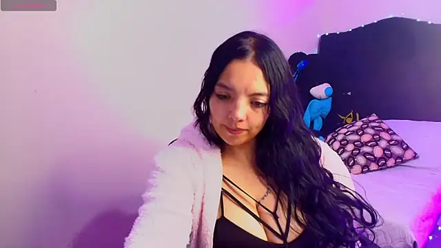 Snapshot of loren_tits24 chatting on May 9, 10:48 pm loren tits24 online show from May 9, 10:48 pm