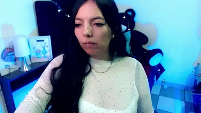 Snapshot of loren_tits24 chatting on July 7, 6:45 pm loren tits24 online show from July 7, 6:45 pm