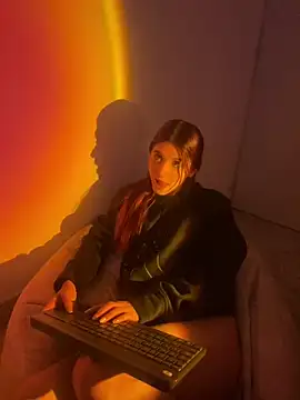 Snapshot of AnnyCherry_ chatting on January 9, 2:33 am AnnyCherry online show from January 9, 2:33 am