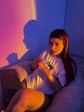 Snapshot of AnnyCherry_ chatting on January 14, 4:25 am AnnyCherry online show from January 14, 4:25 am