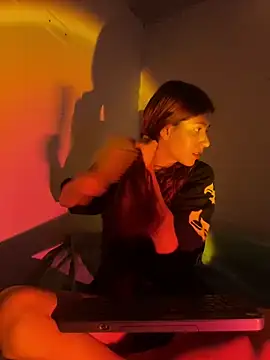 Snapshot of AnnyCherry_ chatting on January 17, 12:31 am AnnyCherry online show from January 17, 12:31 am