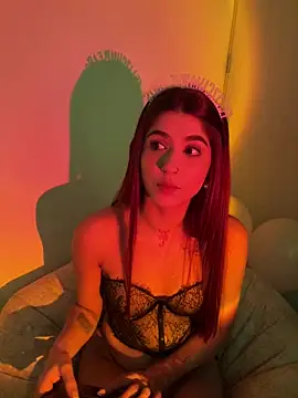 Snapshot of AnnyCherry_ chatting on January 24, 2:07 am AnnyCherry online show from January 24, 2:07 am