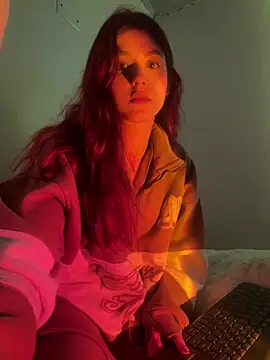 Snapshot of AnnyCherry_ chatting on February 8, 1:54 am AnnyCherry online show from February 8, 1:54 am