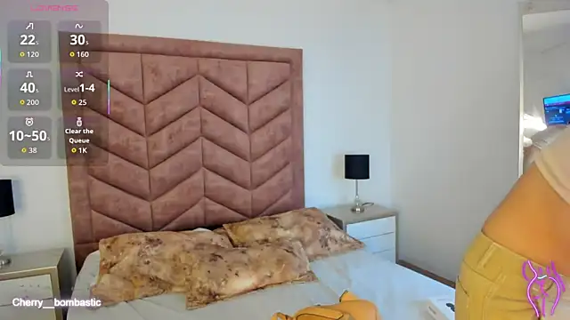 Snapshot of AnnyCherry_ chatting on September 17, 4:30 pm AnnyCherry online show from September 17, 4:30 pm