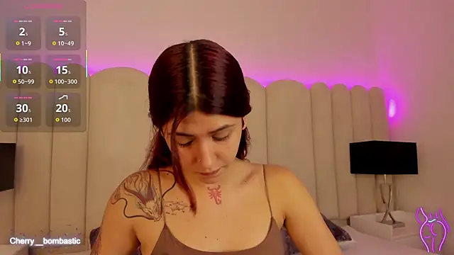 Snapshot of AnnyCherry_ chatting on November 12, 8:19 pm AnnyCherry online show from November 12, 8:19 pm