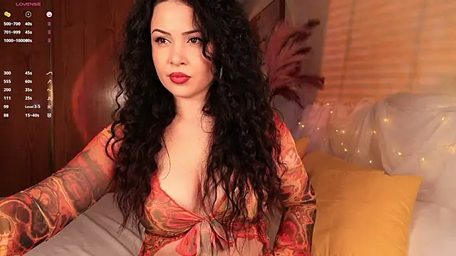 Snapshot of Golden_Rosse chatting on January 17, 12:04 am Golden Rosse online show from January 17, 12:04 am