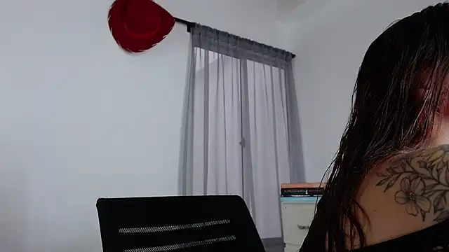 Snapshot of melody__bleir chatting on March 3, 8:48 pm melody bleir online show from March 3, 8:48 pm