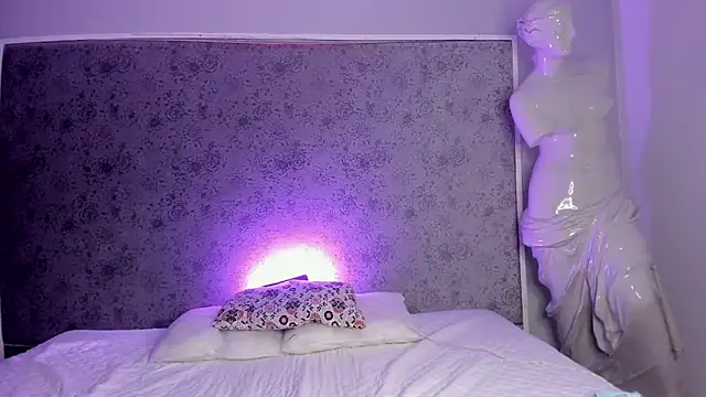 Snapshot of Ari_sunshine_ chatting on September 24, 4:27 am Ari sunshine online show from September 24, 4:27 am