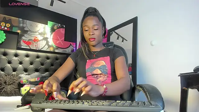 Snapshot of sexual_diamond chatting on February 7, 2:54 pm sexual diamond online show from February 7, 2:54 pm