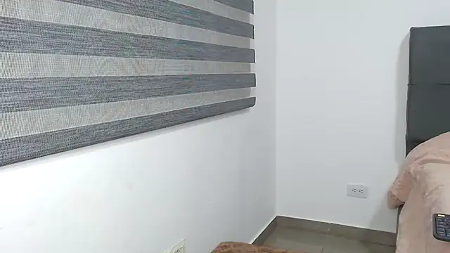 EmiliMontero online show from December 20, 1:34 am