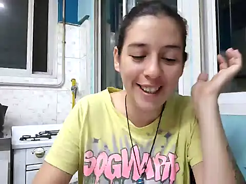 Snapshot of solangeyaelok1 chatting on February 10, 3:13 am solangeyaelok1 online show from February 10, 3:13 am