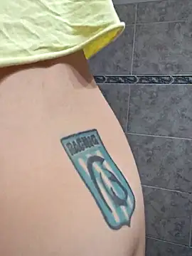 solangeyaelok1 online show from February 17, 1:32 pm