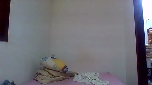 couplemilk online show from December 8, 7:15 am