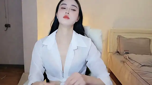 Snapshot of LI-200310 chatting on December 23, 7:39 am LI-200310 online show from December 23, 7:39 am