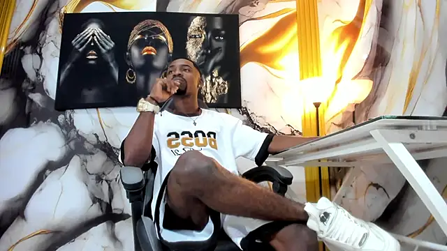 Thomas shelbys online show from November 15, 11:10 pm