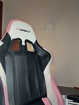 Adriennesexxx online show from March 7, 10:07 pm