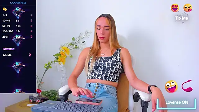 Linda Crawford online show from February 18, 4:48 pm