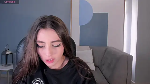 DolcieElliot online show from December 26, 6:01 pm