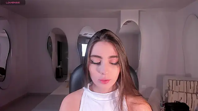 DolcieElliot online show from December 31, 12:04 pm