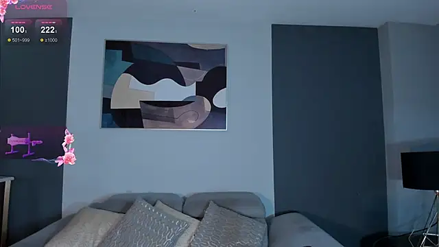 DolcieElliot online show from February 9, 8:24 pm