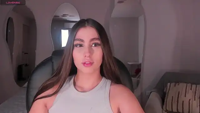 DolcieElliot online show from February 16, 12:32 pm