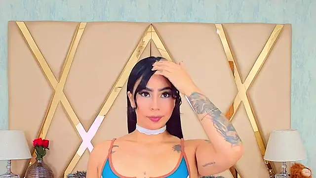 GiahDaniels online show from February 13, 6:05 pm