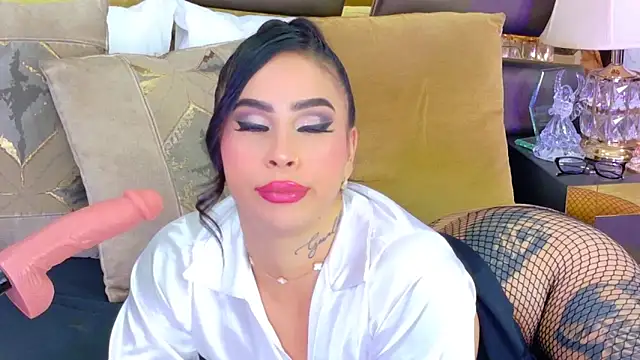 GiahDaniels online show from February 22, 5:51 am