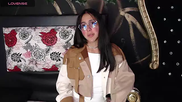 ling ling24 online show from December 23, 7:49 am