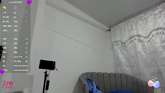 Vahiolet smith online show from December 2, 3:56 am