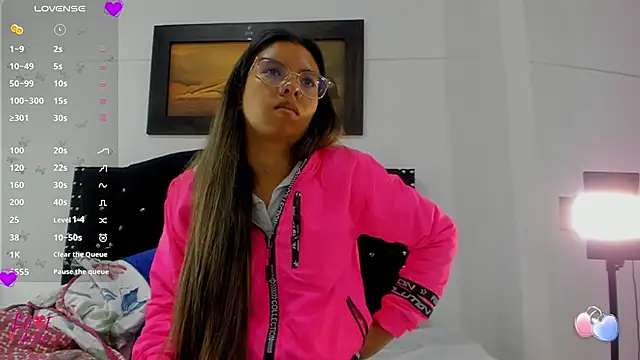 Vahiolet smith online show from December 3, 3:14 am